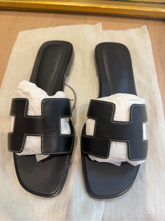 Hermes Shoes - Hermes Oran Slide Sandals in Noir Leather